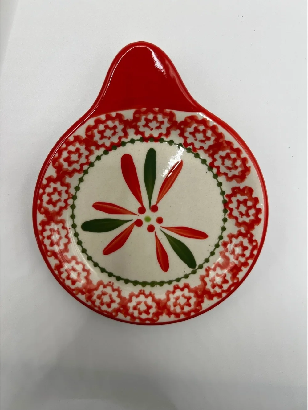 NEW Temp-tations Christmas Coffee Mug with Lid Cozy Fireplace Design Red green